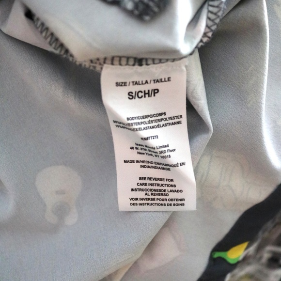 FRIENDS Nurse Scrub Shirt Top by Issac Morris Short Sleeve Women's Small - Picture 6 of 6